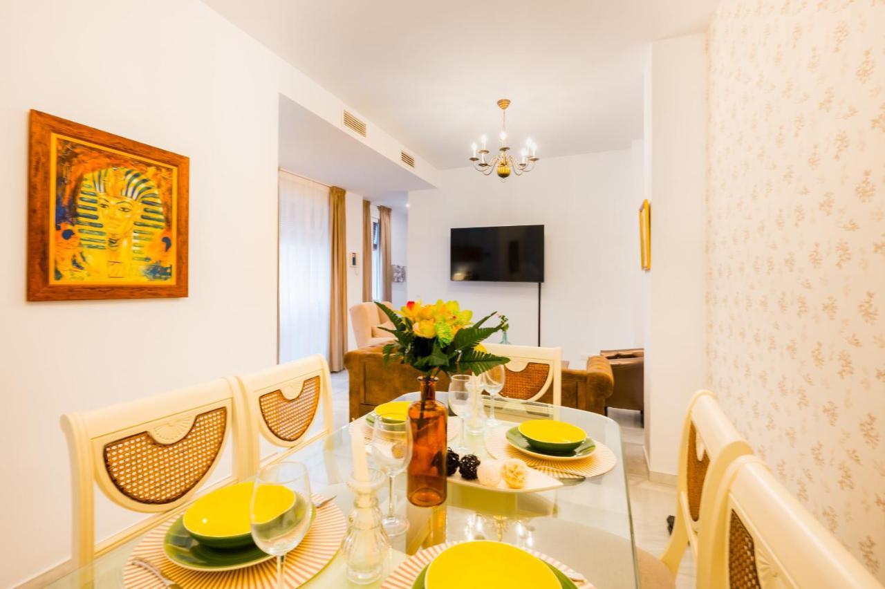 Apartamentos Cruz De San Andres Sevilla Exterior foto