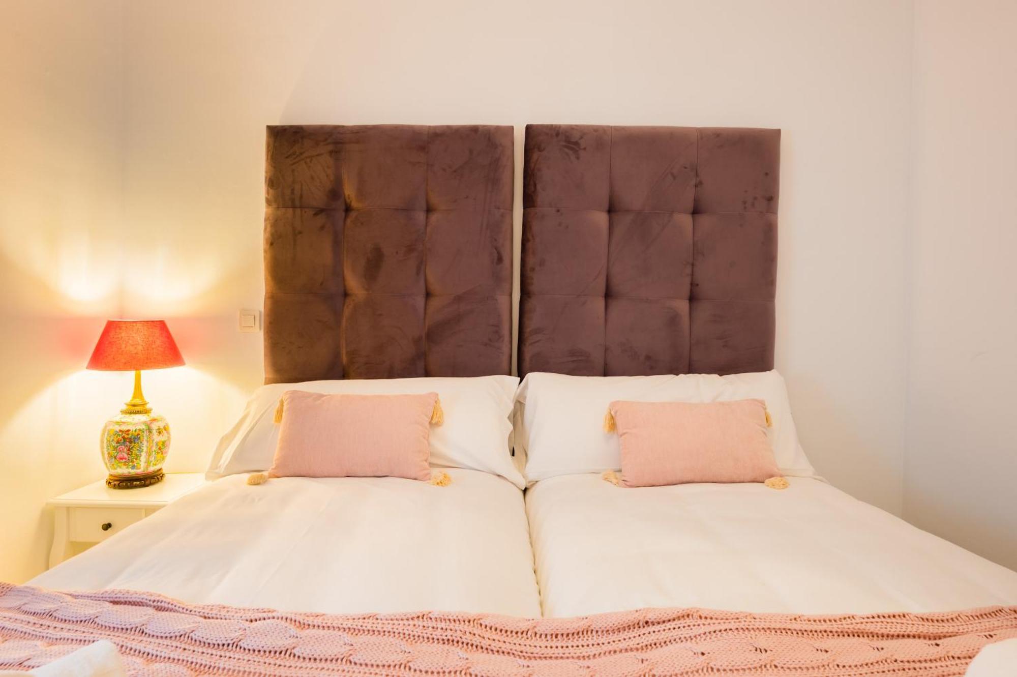 Apartamentos Cruz De San Andres Sevilla Zimmer foto