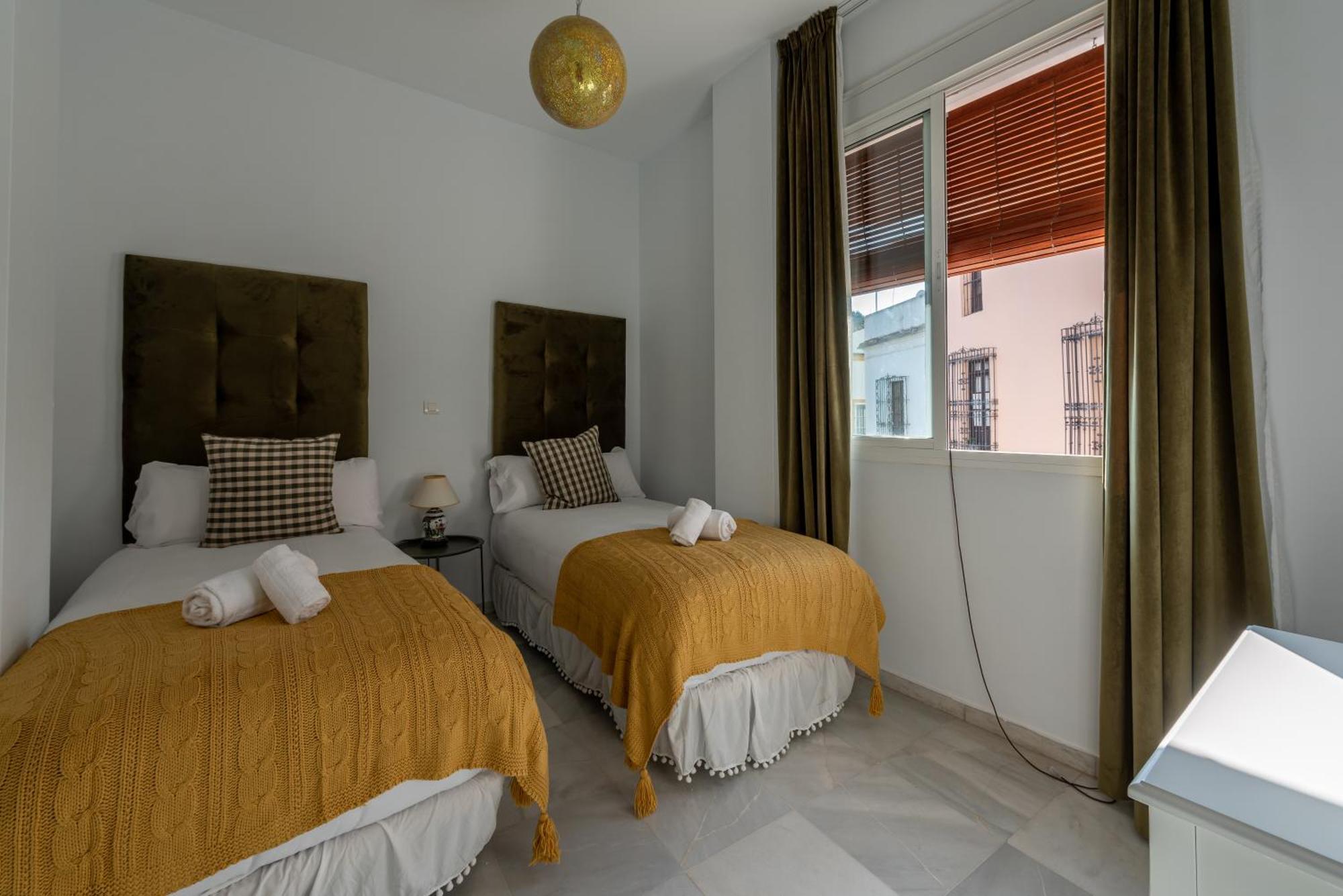 Apartamentos Cruz De San Andres Sevilla Zimmer foto